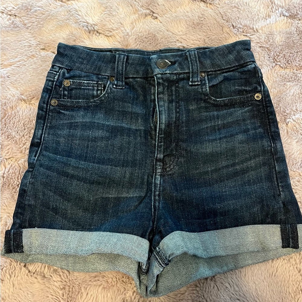 American Eagle size 0 Curvy, super-high rise shortie